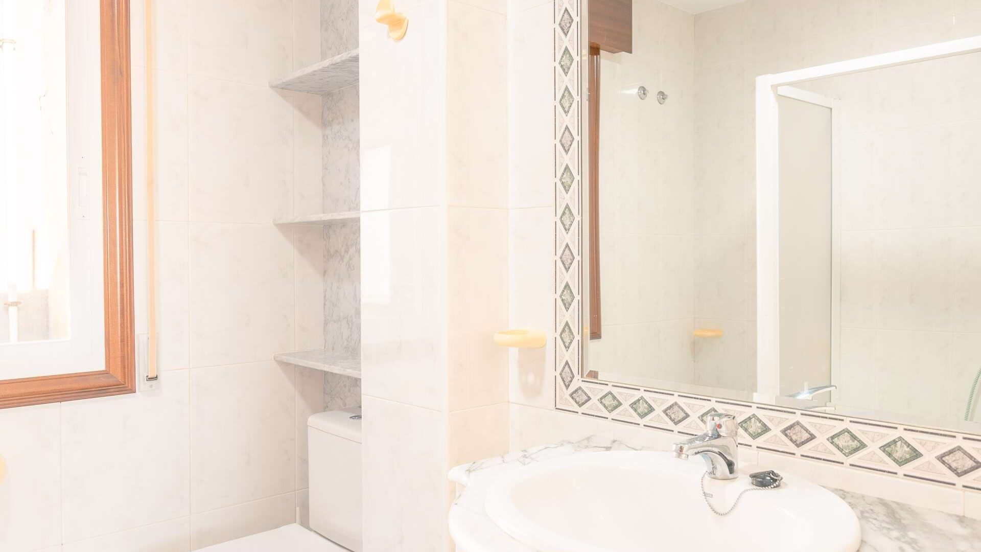 Apartamento de 3 dormitorios y terraza