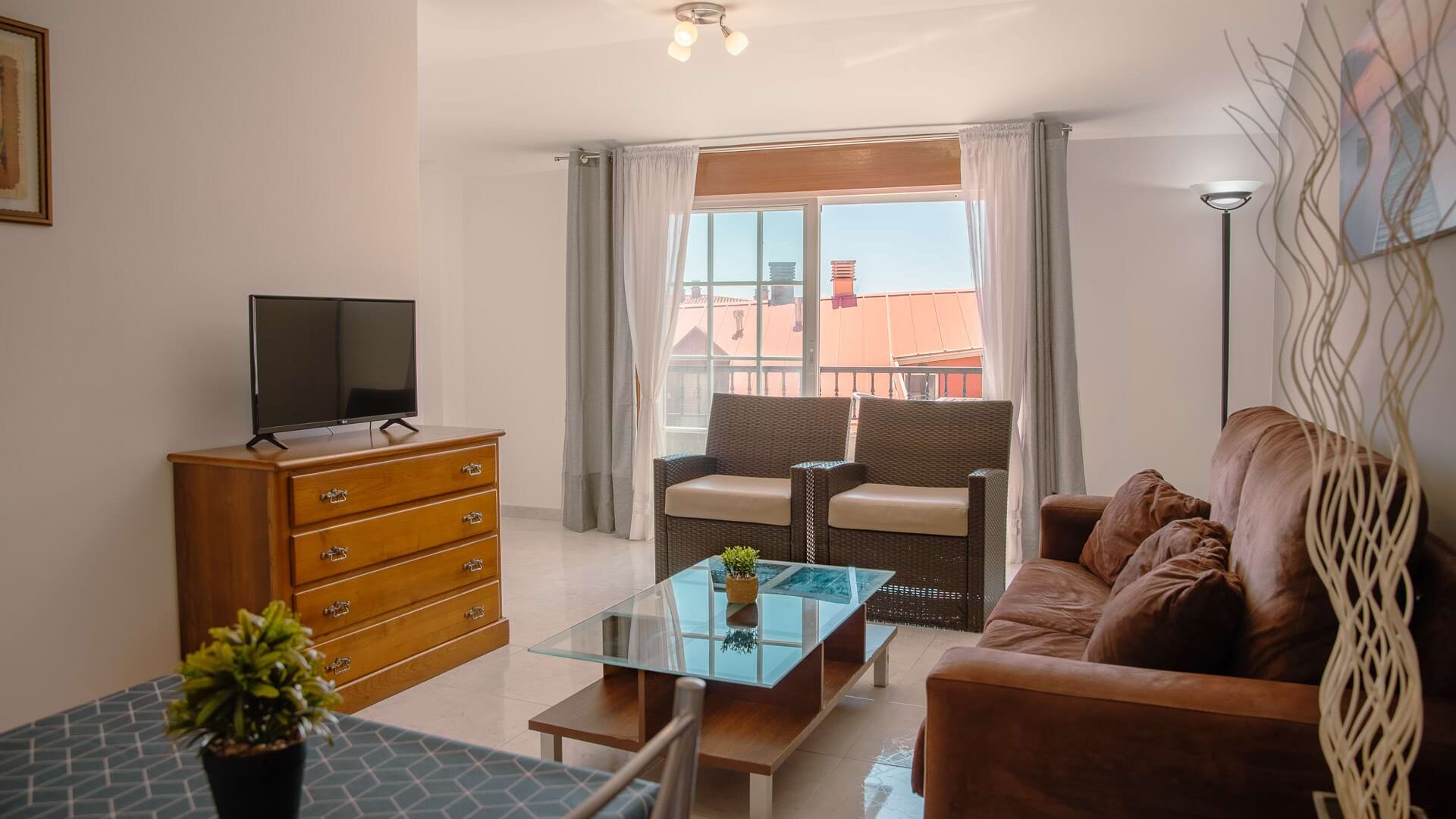 Ático de 3 dormitorios con terraza