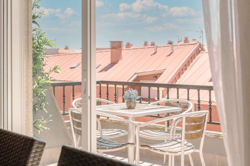 Ático de 3 dormitorios con terraza