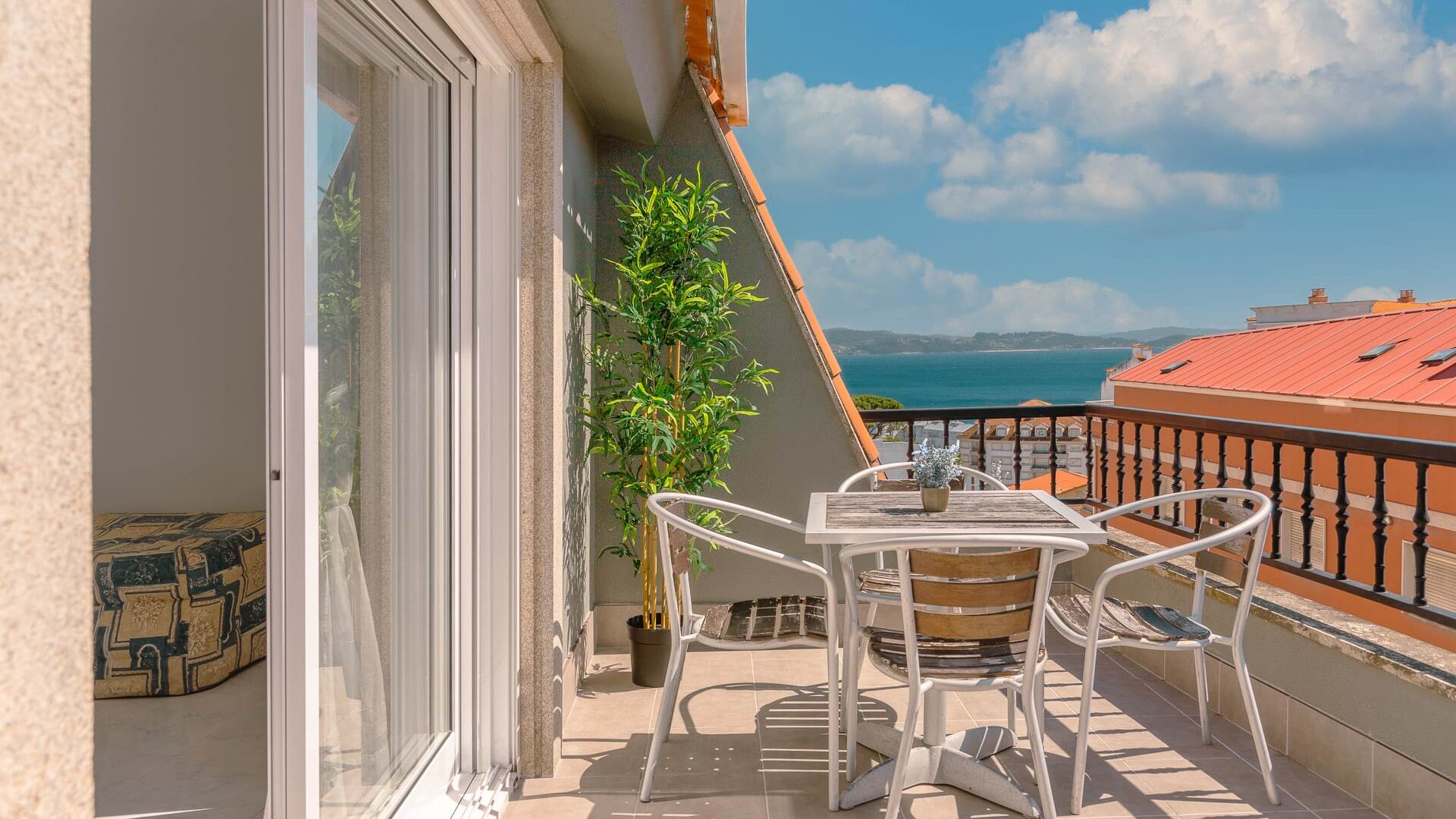 Ático de 3 dormitorios con terraza