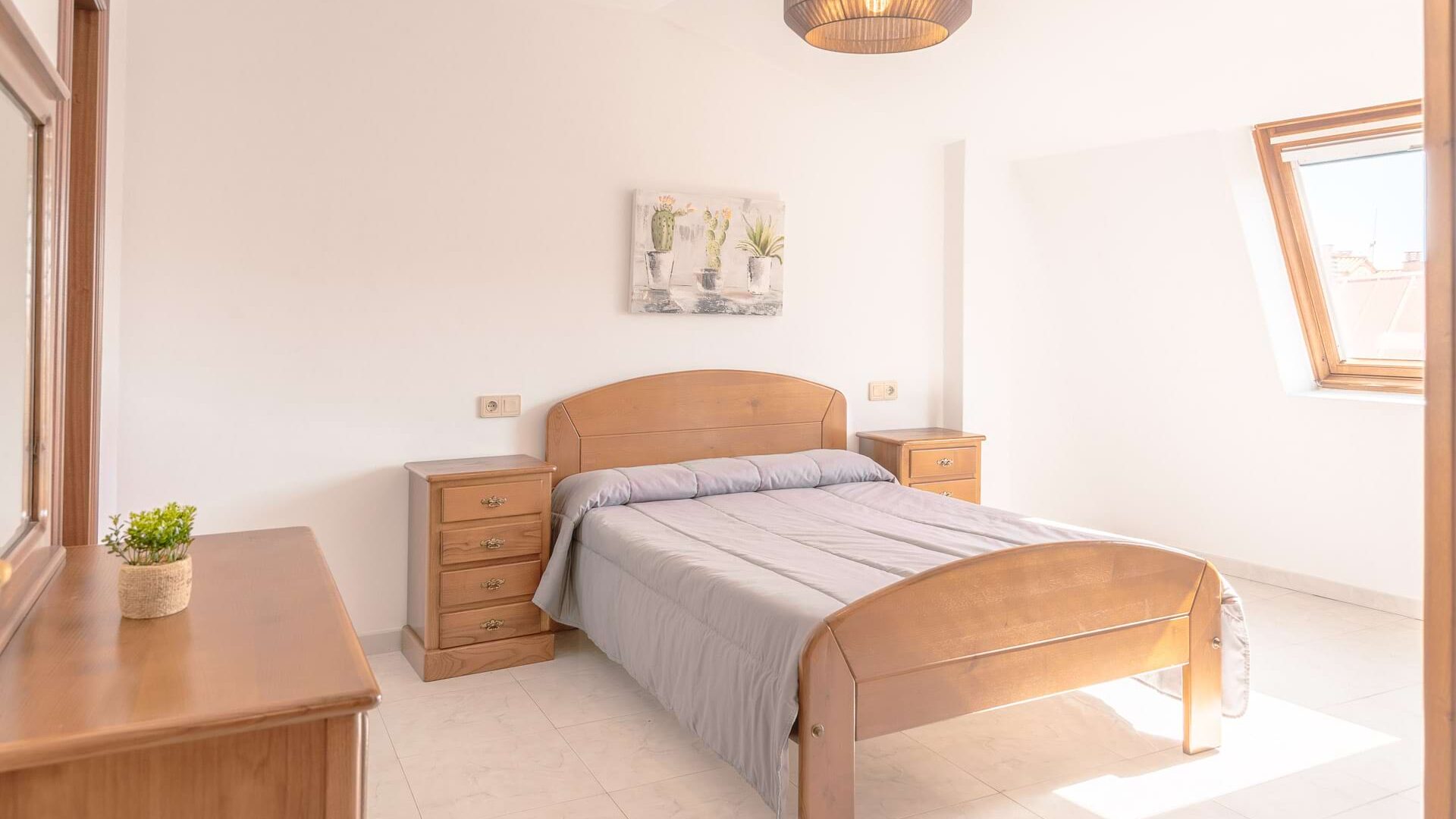 Ático de 3 dormitorios con terraza