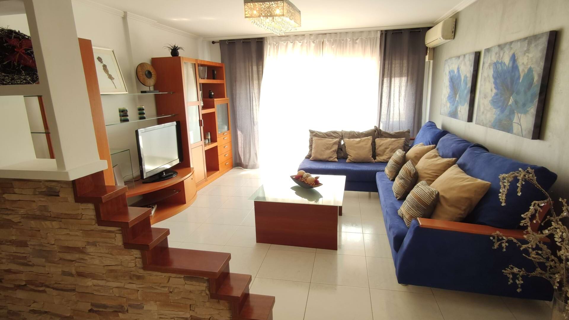 Apartamento de 3 dormitorios con terraza