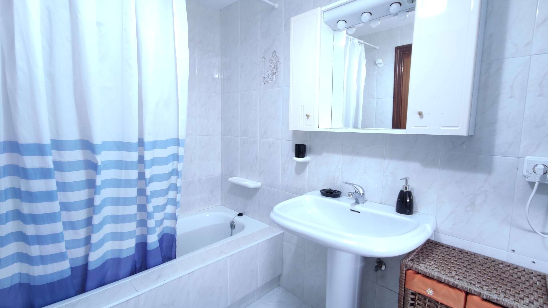 Apartamento de 3 dormitorios con terraza